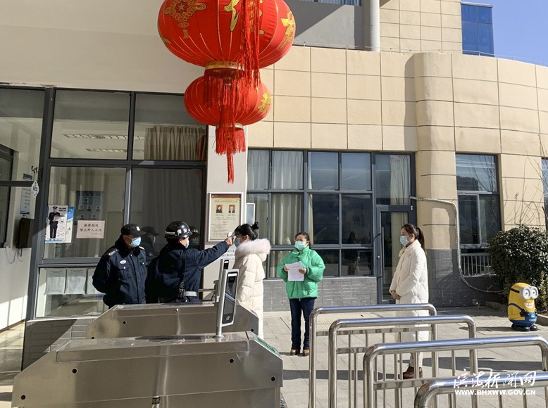 縣人民政府機(jī)關(guān)幼兒園開展疫情防控應(yīng)急演練活動(dòng)