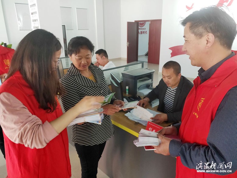 縣司法局法律援助中心組織開展“法援惠民生，同心戰(zhàn)疫情”活動(dòng)